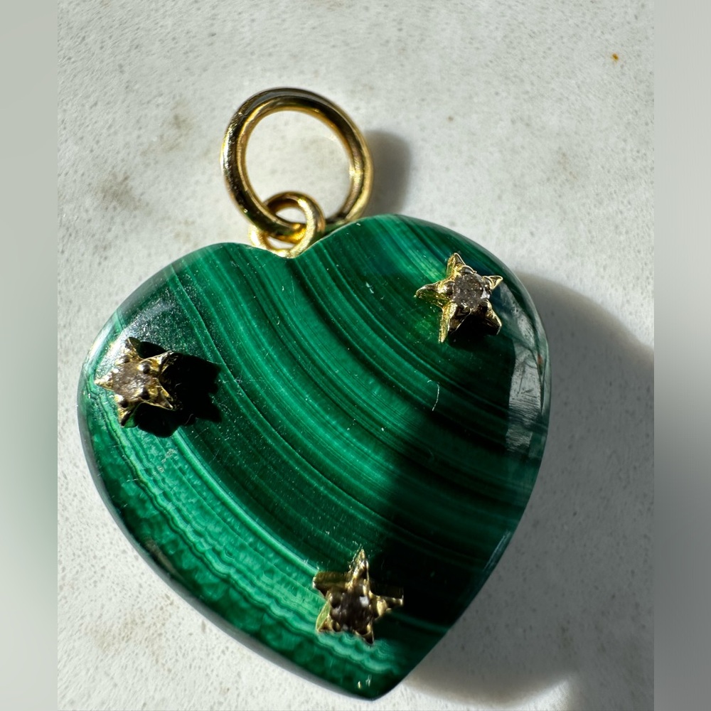 Malachite heart with three diamonds charm